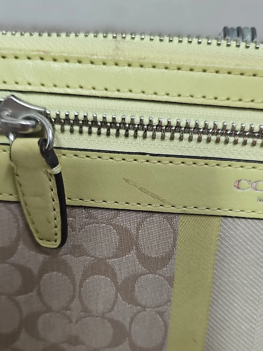 Coach legacy signature